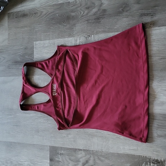 Activewear tank top - Picture 2 of 4